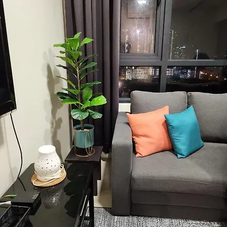 Avenpeak Homestay Tamarind Wifi, Netflix, Iron, Filter, Tv, Self Checkin Cyberjaya Exterior photo