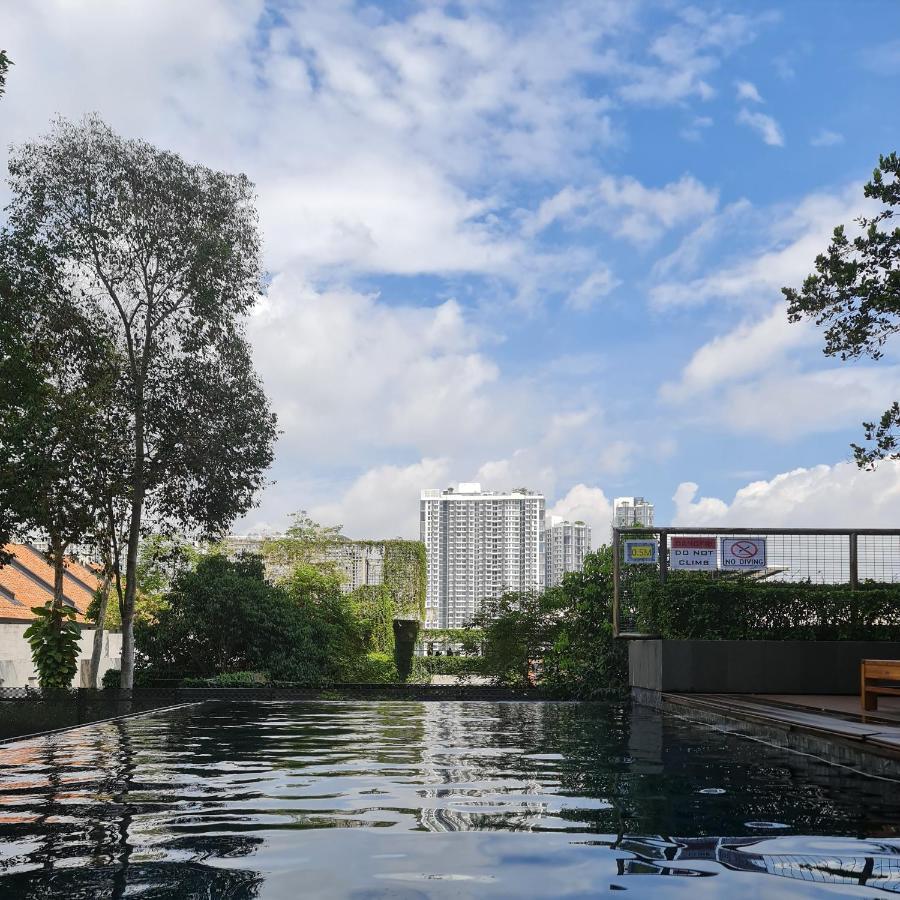 Avenpeak Tamarind Wifi, Netflix, Iron, Filter, Tv, Self Checkin Homestay
